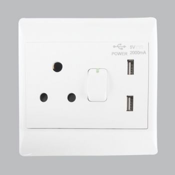 Brightstar EPL323 WHITE 16 AMP Plug + 2 USB - 4 X 4