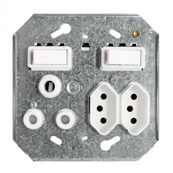 Crabtree 6867/001P Classic Combination Socket without Coverplate
