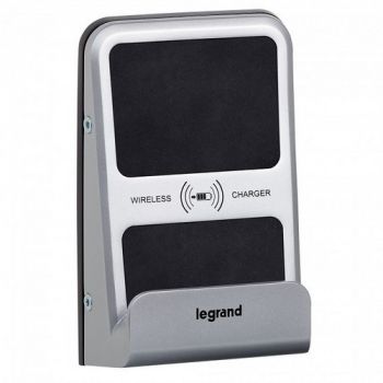 Legrand 077599 FlushMounted Wireless Charger For Public Area 1A 5 V/5W Ik08 Ip66