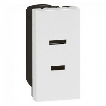Legrand Arteor 572105 Socket 15A / 127V 2Pole 1Module White