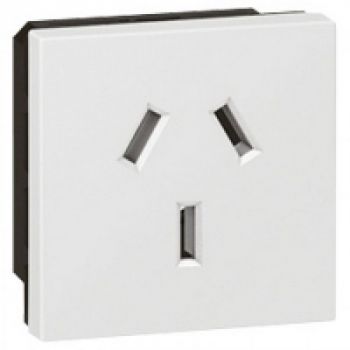 Legrand Arteor 572112 Socket 10/15A 2Pole And Earth Shuttered 2Modules White