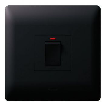 Legrand Ysalis 701332 40 A, Disconnector Switch 250 Va With Monobloc 4X4, With Indicator, Supplied Complete Black