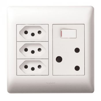 Legrand Ysalis PYNO44WHT New Rsax3 + Socket 4X4 White