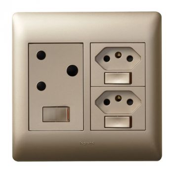 Legrand Ysalis PYNOS44CHA New + Double Socket Switched 4X4 Champagne