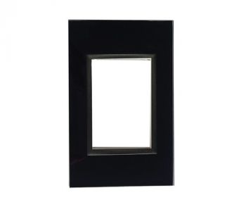 Onesto Matrix BGB-MXG-2003 4 x 2 3 Lever Yoke Black Glass And Black Bezel