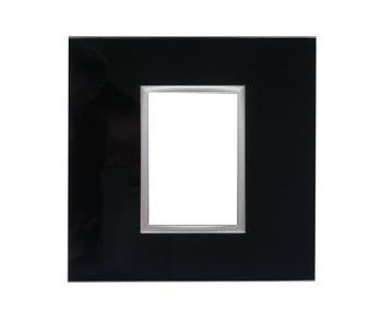Onesto Matrix BGT-MXG-4001W 4 x 4 1 Lever Yoke Black Glass And Titanium Bezel