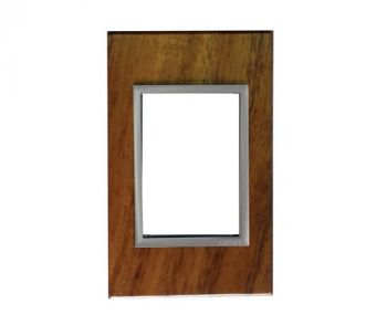 Onesto Matrix WT-MXG-2003 4 x 2 3 Lever Yoke Wood And Titanium Bezel